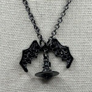 NEW VIVIENNE WESTWOOD Bat 3D Orb Chain Necklace Silver & Black NWOT